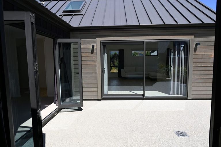 Photo of property in 4 Polperro Court, Jacks Point, Queenstown, 9371