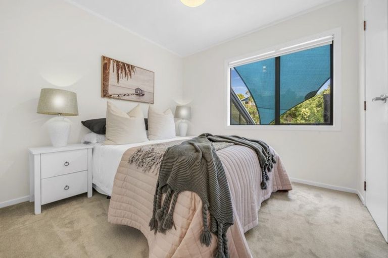 Photo of property in 24a Bert Wilson Place, Cockle Bay, Auckland, 2014