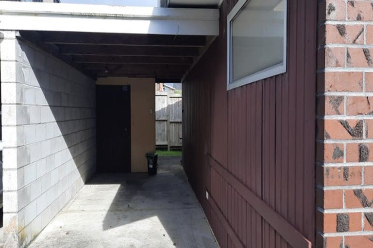 Photo of property in 85 Astley Avenue, New Lynn, Auckland, 0600