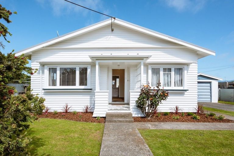Photo of property in 63 Hutcheson Street, Mayfield, Blenheim, 7201
