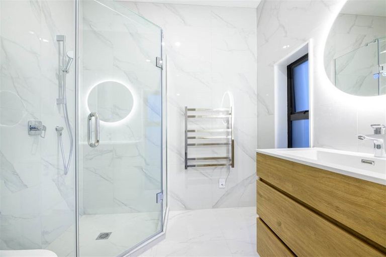 Photo of property in 18 Willowherb Lane, Hobsonville, Auckland, 0616