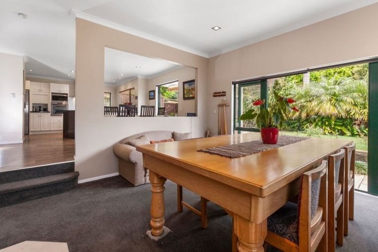 Photo of property in 6a Manuwai Road, Torbay, Auckland, 0630