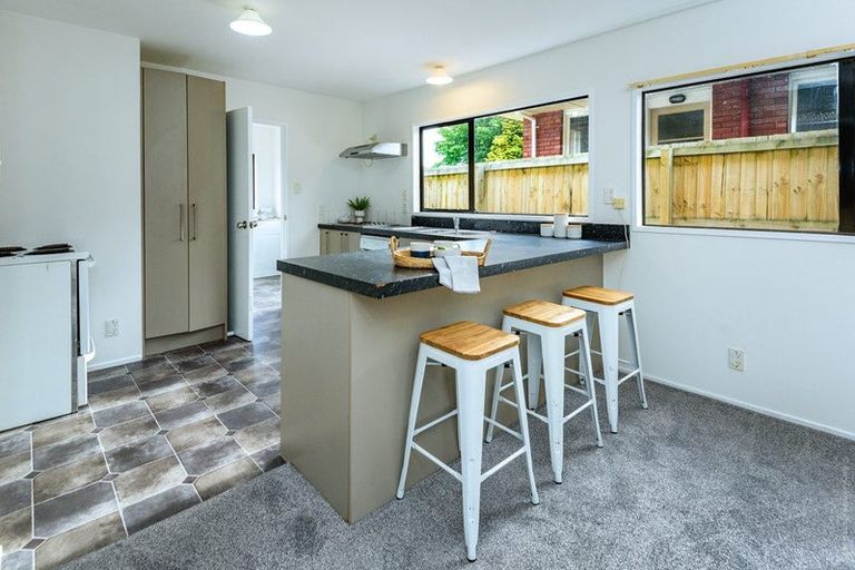 Photo of property in 2/147 Springfield Road, St Albans, Christchurch, 8014