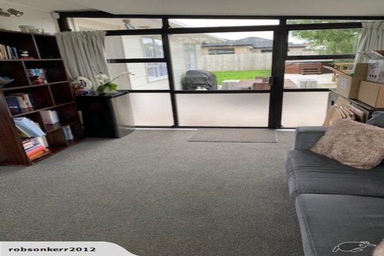 Photo of property in 31 Blanche Way, Half Moon Bay, Auckland, 2012