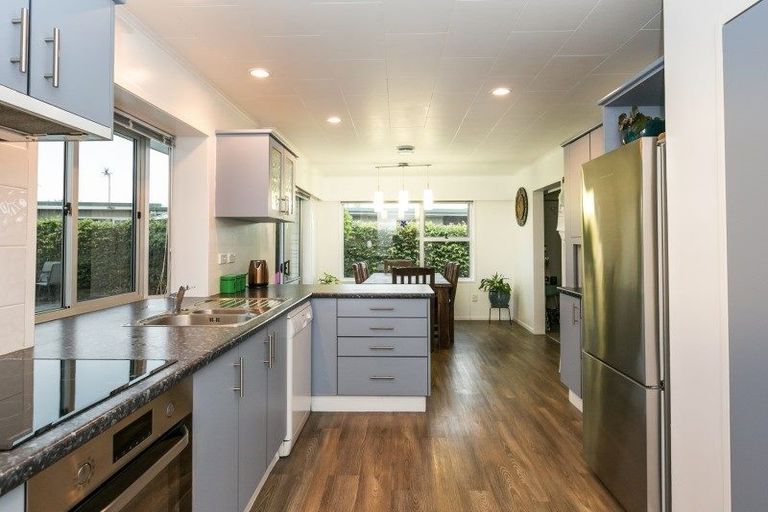 Photo of property in 38 Freyberg Avenue, Tamatea, Napier, 4112