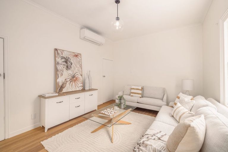 Photo of property in 17 Manning Place, Woolston, Christchurch, 8023