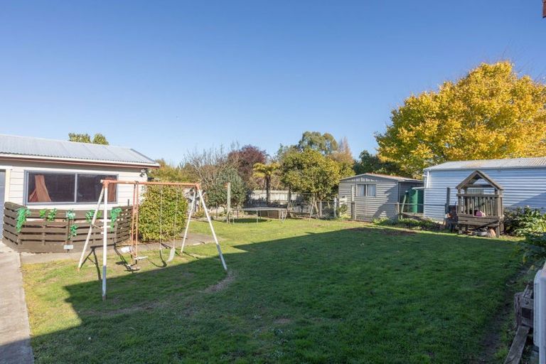 Photo of property in 11 Smith Street, Dannevirke, 4930