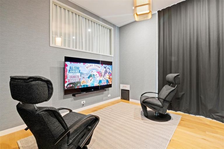 Photo of property in 39 Gulf View Road, Murrays Bay, Auckland, 0630