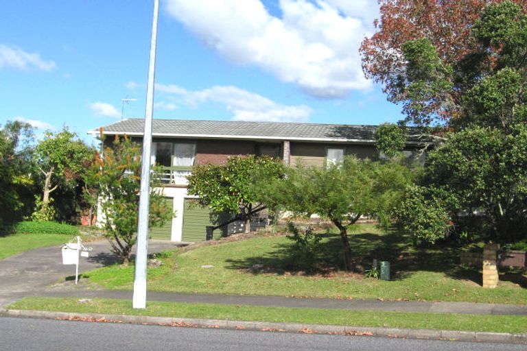 Photo of property in 15 Culver Terrace, Howick, Auckland, 2014