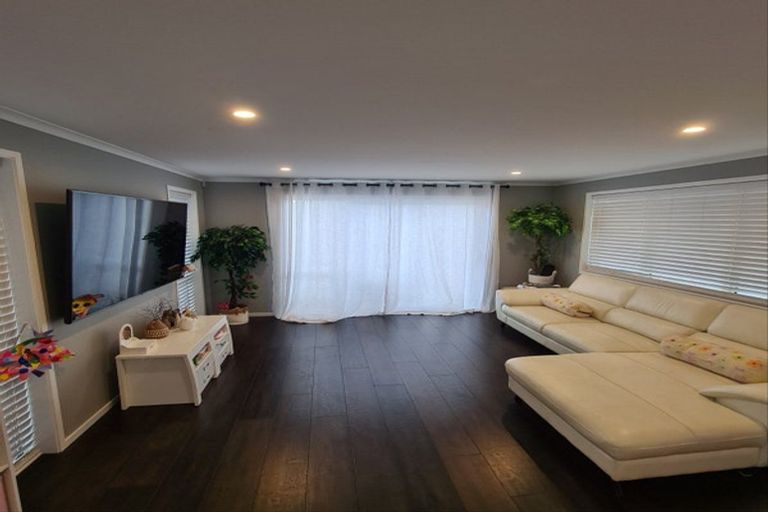 Photo of property in 84 Tabraham Crescent, Pyes Pa, Tauranga, 3112