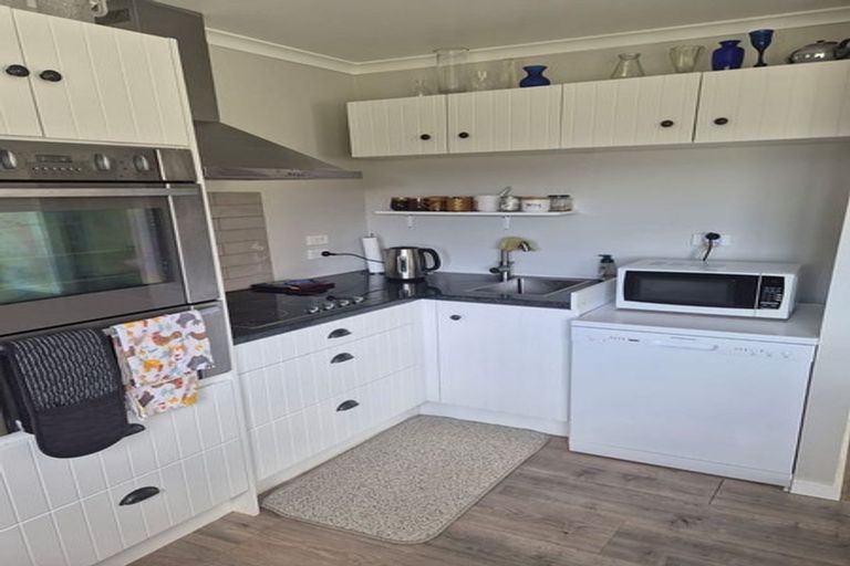 Photo of property in 137 Griffin Road, Maungaturoto, 0583