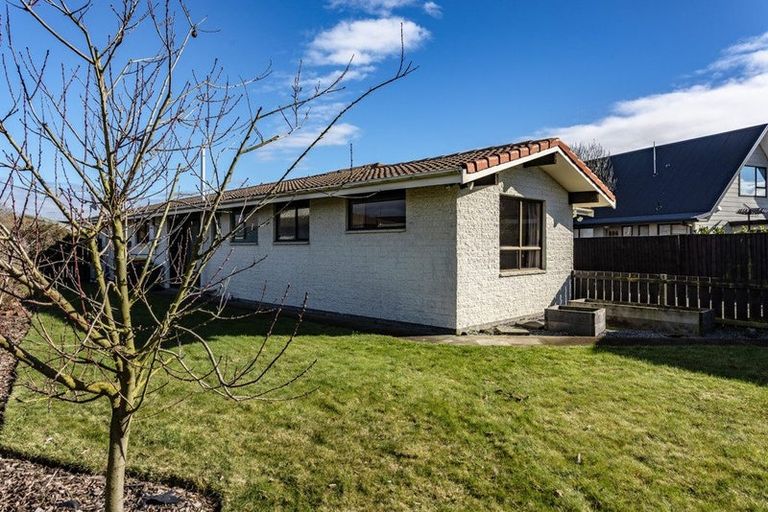 Photo of property in 18 Omega Place, Casebrook, Christchurch, 8051