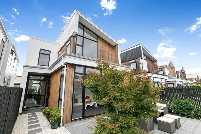 Photo of property in 5 Courage Road, Papakura, 2110