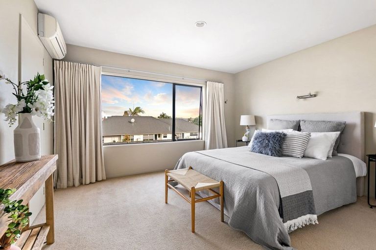 Photo of property in 9a Sunbrae Grove, Mount Maunganui, 3116