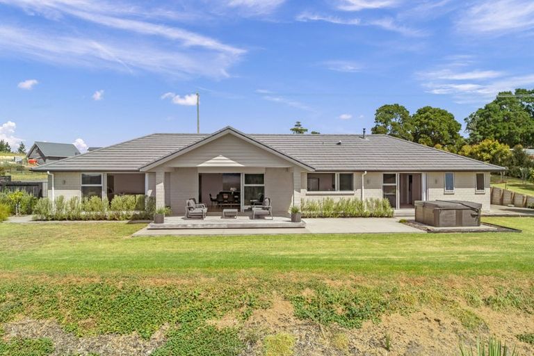 Photo of property in 152 Valley View Road, Otaika, Whangarei, 0170