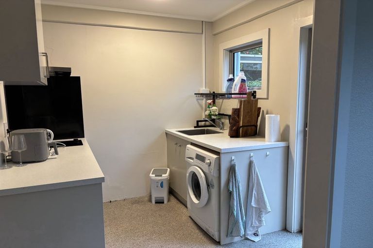 Photo of property in 85 Cliffs Road, Saint Clair, Dunedin, 9012