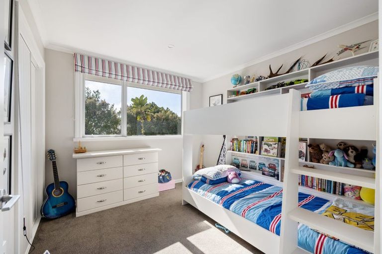 Photo of property in 170 Mount Pleasant Road, Mount Pleasant, Christchurch, 8081