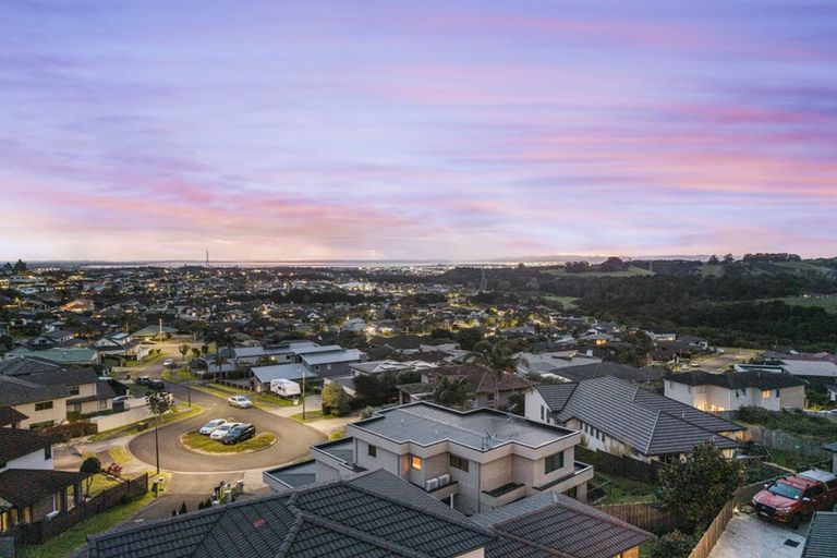 Photo of property in 31 Aldon Lane, The Gardens, Auckland, 2105