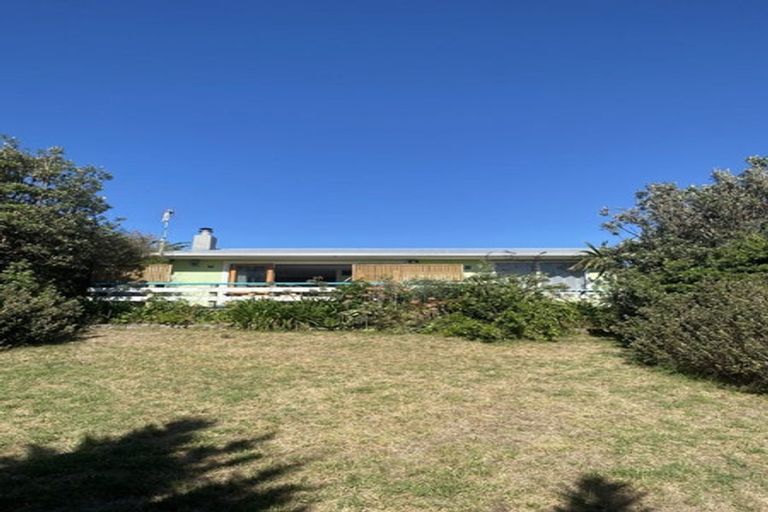 Photo of property in 42 Rua Avenue, Waitarere Beach, Levin, 5510