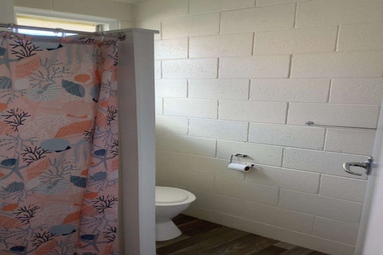 Photo of property in 2/86 Picton Avenue, Riccarton, Christchurch, 8011