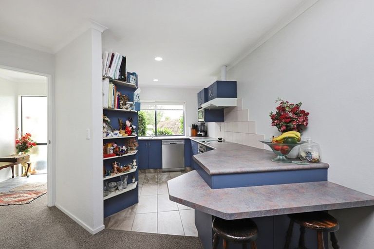 Photo of property in 11 Alderney Close, Taradale, Napier, 4112