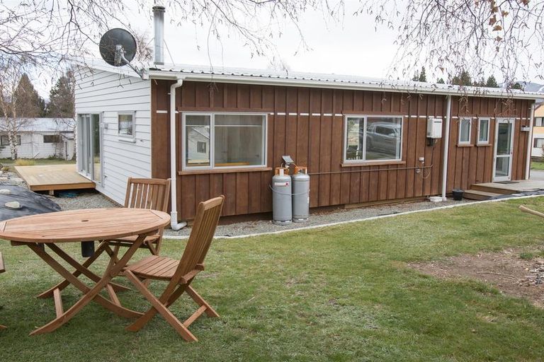 Photo of property in 5 Esther Hope Street, Lake Tekapo, 7999