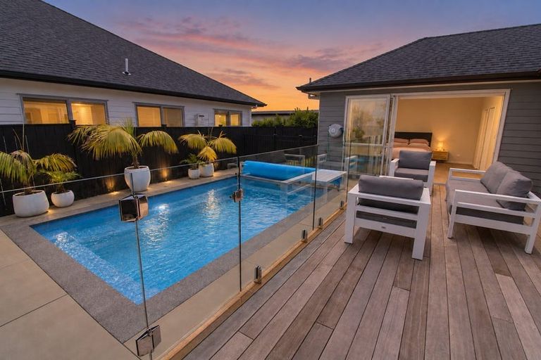 Photo of property in 216 Wainui Road, Silverdale, 0932