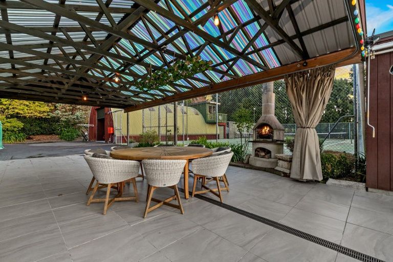 Photo of property in 77 Awanui Rise, Papakura, 2582