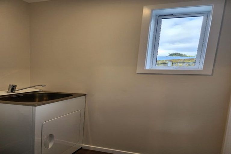 Photo of property in 40a Waiuta Street, Titahi Bay, Porirua, 5022