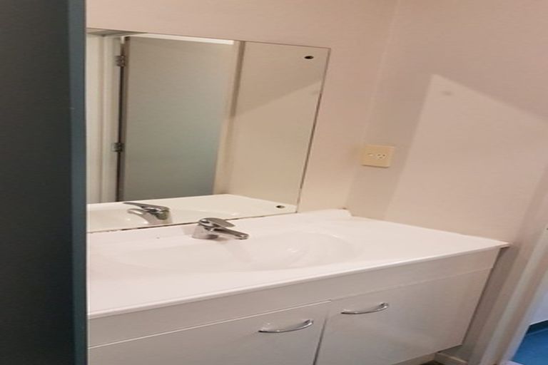 Photo of property in 10/418 Albany Highway, Albany, Auckland, 0632