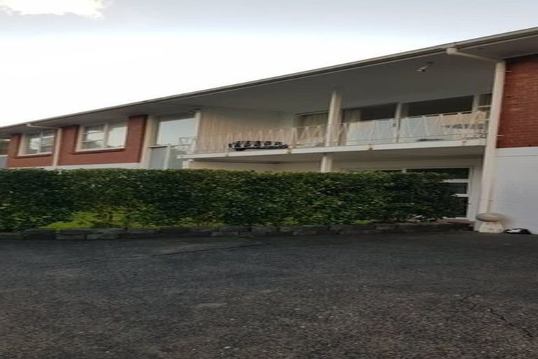 Photo of property in 2/7 Walter Street, Hauraki, Auckland, 0622