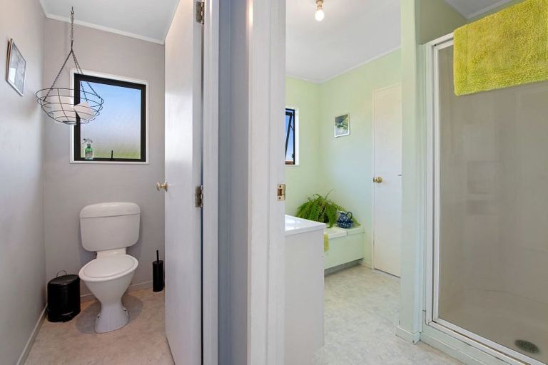 Photo of property in 6a Neil Road, Fairy Springs, Rotorua, 3015