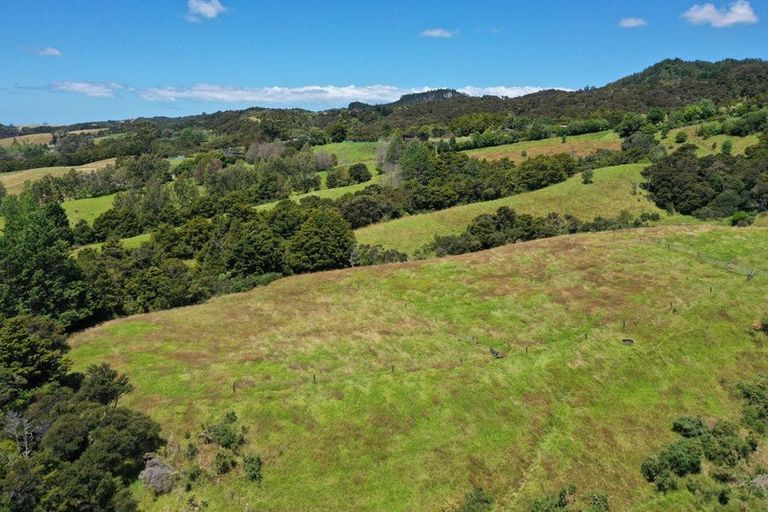 Photo of property in 1 Wairimu Way, Waipu, 0582