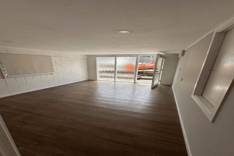 Photo of property in 4/45 Halver Road, Manurewa East, Auckland, 2102