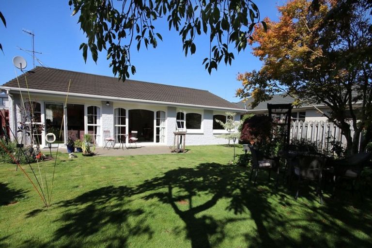 Photo of property in 30 Cruickshank Crescent, Rosedale, Invercargill, 9810