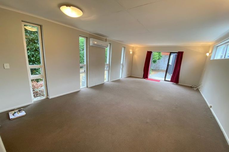 Photo of property in 2/4 Maidstone Road, Ilam, Christchurch, 8041