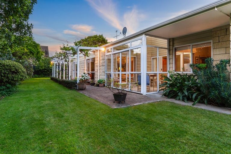 Photo of property in 12 Ngarara Road, Waikanae, 5036