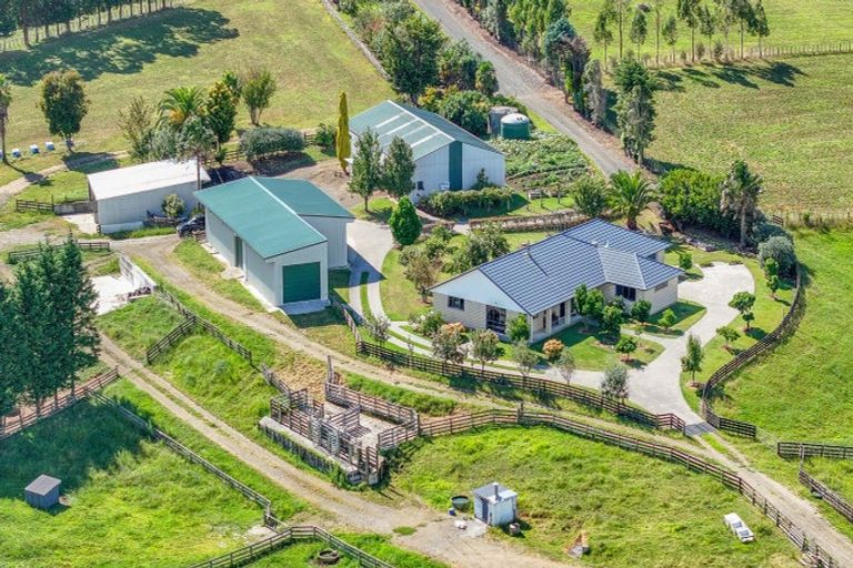 Photo of property in 800 Tuhikaramea Road, Ngahinapouri, Hamilton, 3290