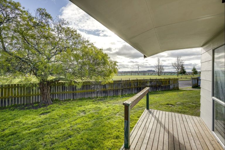 Photo of property in 350 Flaxmere Avenue, Flaxmere, Hastings, 4120