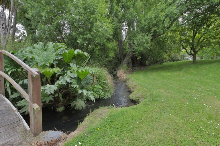 Photo of property in 70 Mapleham Drive, Pegasus, 7612