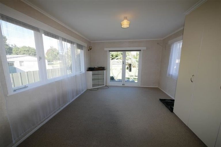 Photo of property in 24 Callis Avenue, Opaheke, Papakura, 2113