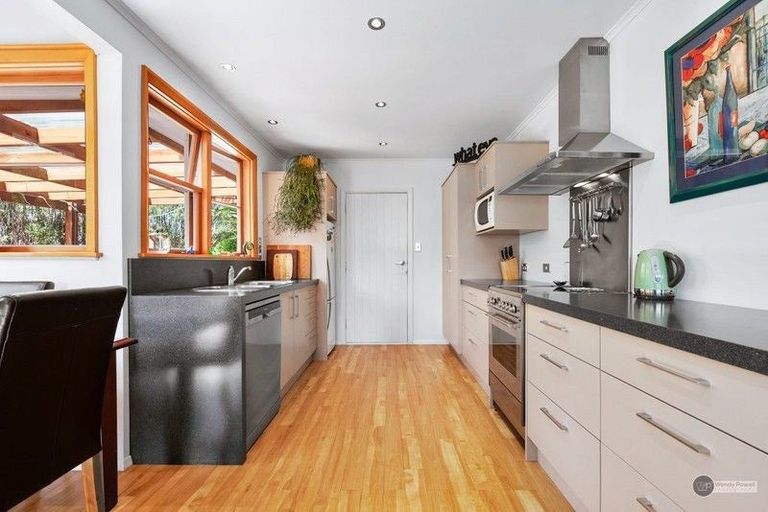 Photo of property in 30 Thackeray Street, Trentham, Upper Hutt, 5018