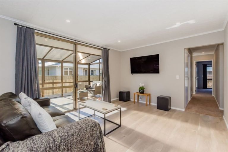 Photo of property in 15a Winton Street, Paraparaumu Beach, Paraparaumu, 5032