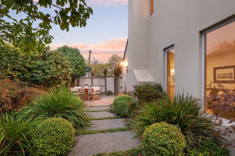 Photo of property in 1/29 Wroxton Terrace, Merivale, Christchurch, 8014