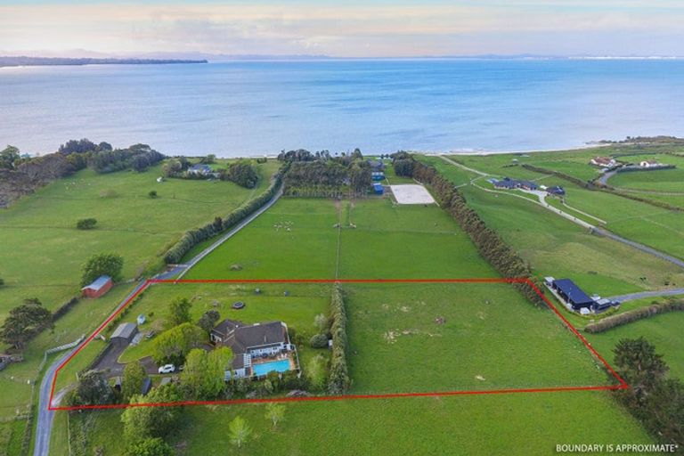 Photo of property in 187f Clarks Beach Road, Clarks Beach, Pukekohe, 2679