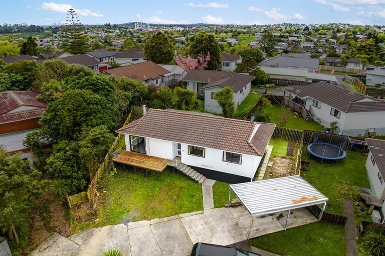 Photo of property in 64 Sunvue Road, Glen Eden, Auckland, 0602