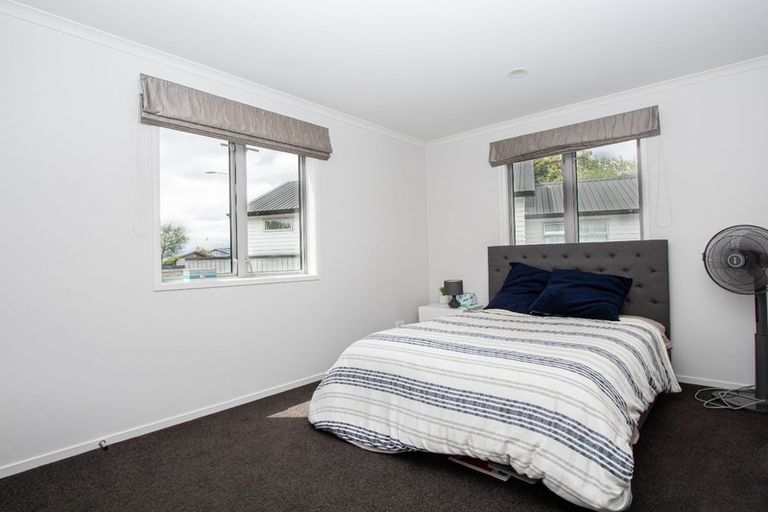 Photo of property in 2/1 Hibiscus Avenue, Hamilton Lake, Hamilton, 3204