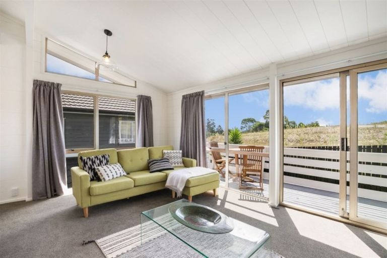 Photo of property in 45 Matuhi Rise, Henderson, Auckland, 0612