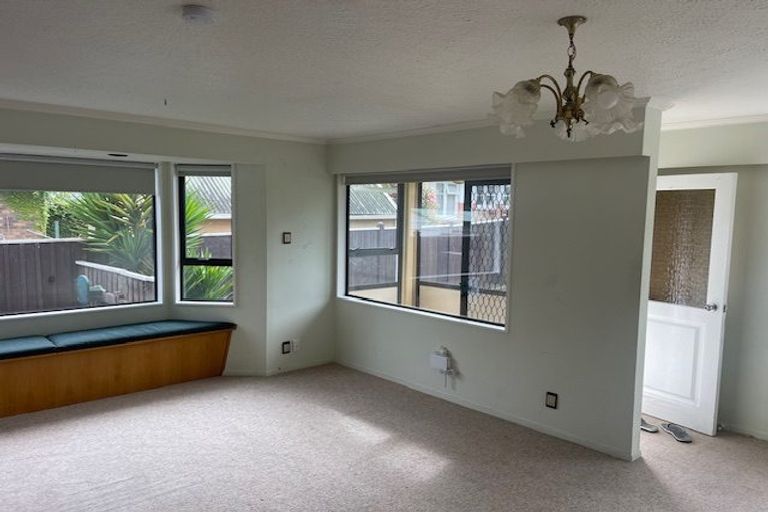 Photo of property in 1/9 Hay Street, Ebdentown, Upper Hutt, 5018