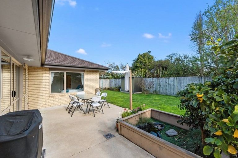 Photo of property in 27 Whitney Place, Rototuna North, Hamilton, 3210